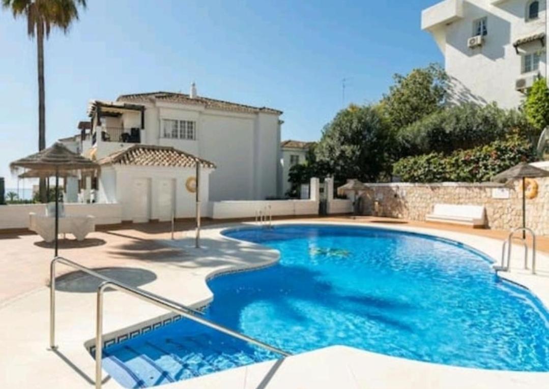 Apartmán Apartamento Cerca Del Mar Con Piscina Y Parking. Benalmádena Exteriér fotografie